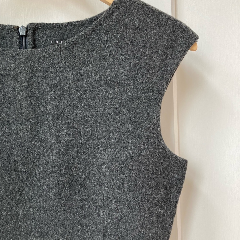 Theory | Classic Wool Blrnd Sleeveless Sheath Dress in Dark Gray - Picture 5 of 9